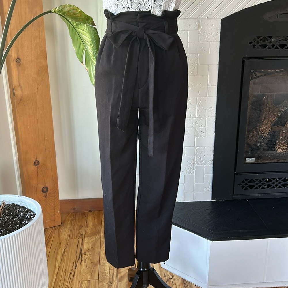 H&M Black High-Waist Paperbag Trousers with Waist Tie